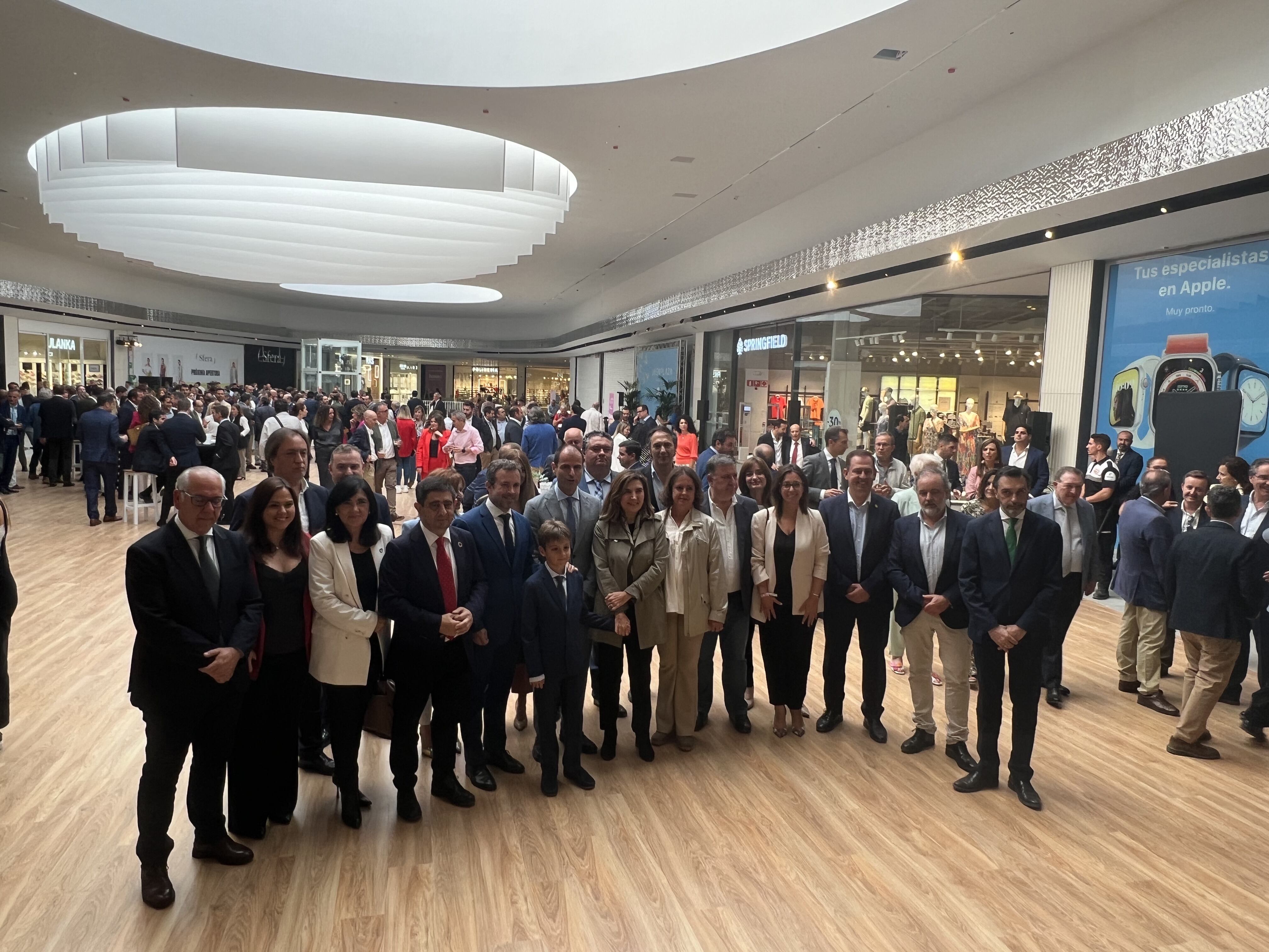 Inauguración del centro comercial Jaén Plaza