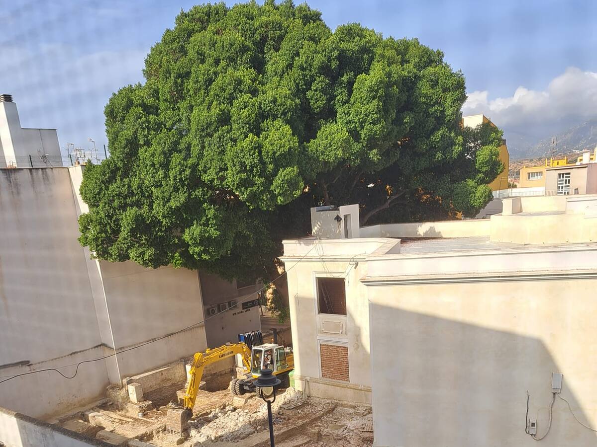 Pilar Pintor explica la situación de los restos aparecidos en la antgua jefatura de la policía