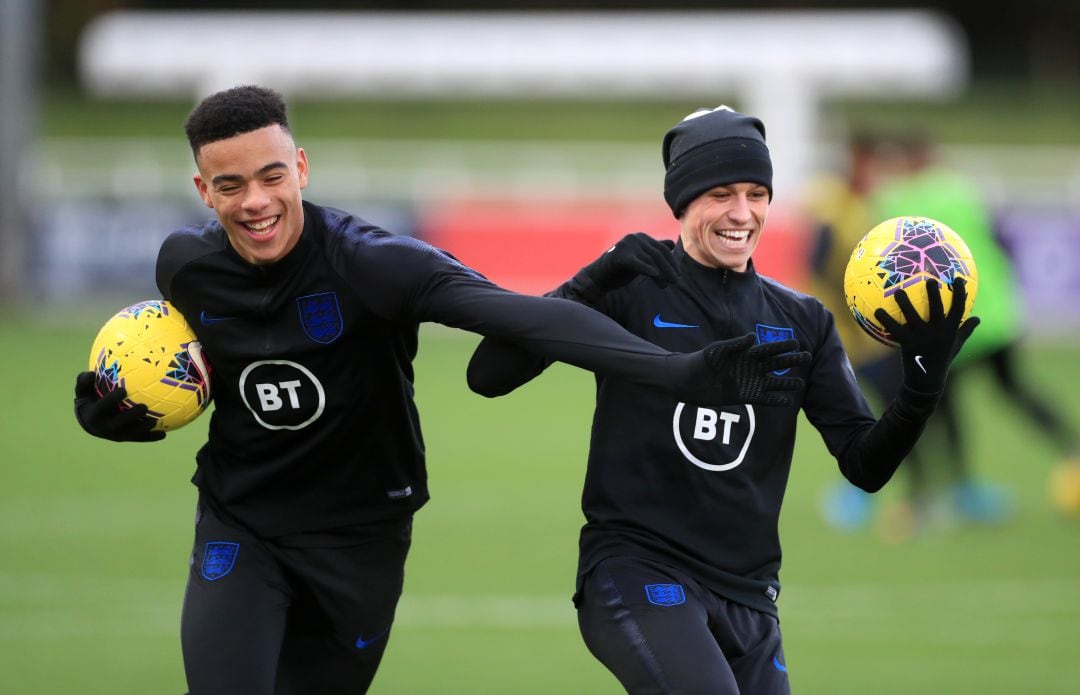 Mason Greenwood y Phil Foden con la Selección Inglesa