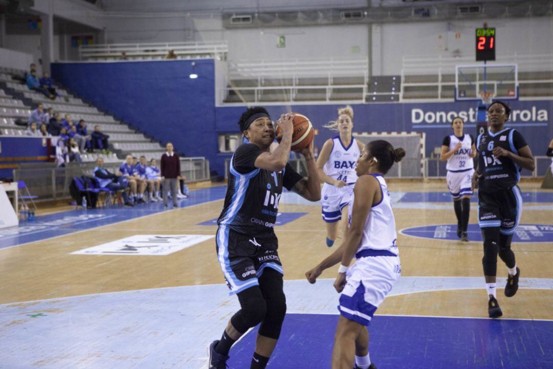 Weaber entra a canasta contra el Ferrol