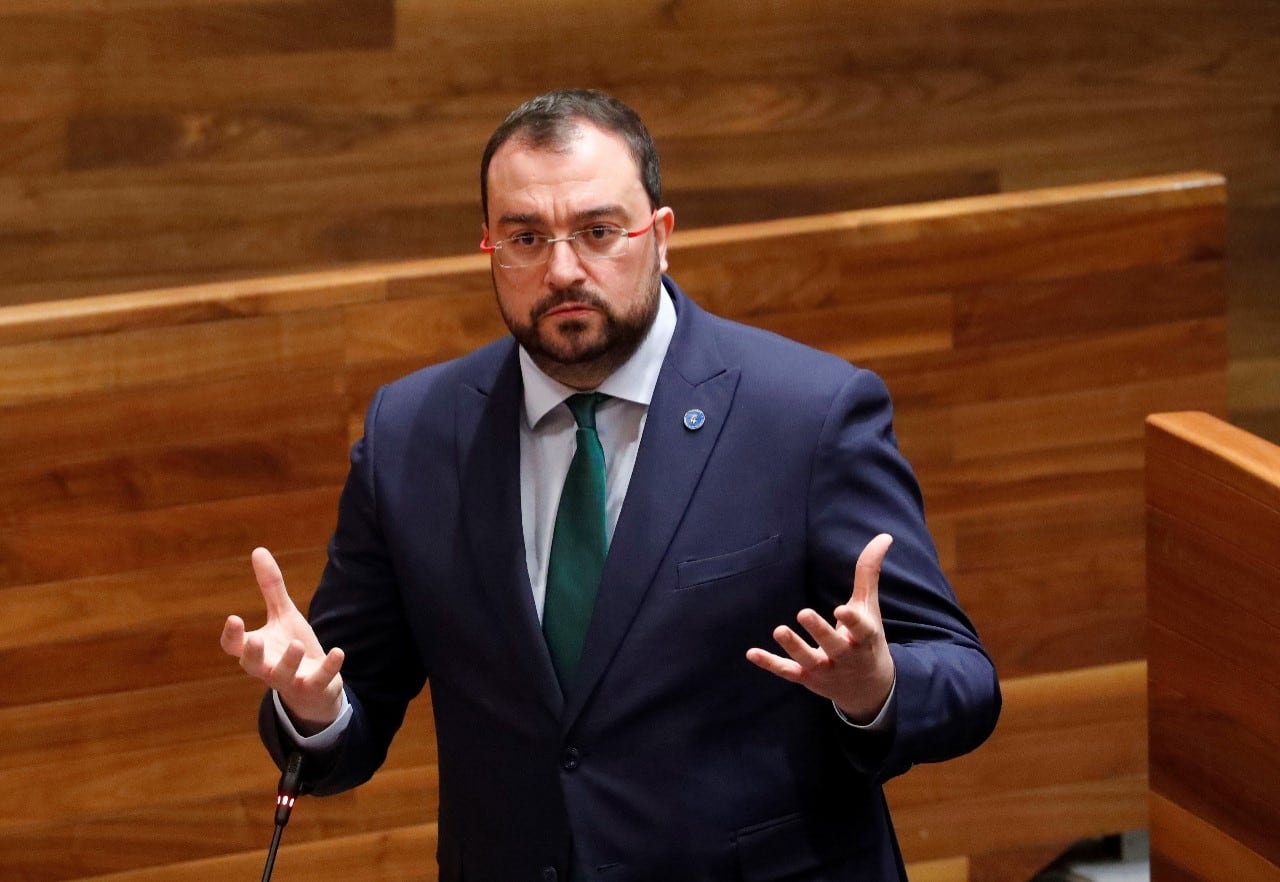 Barbón, durante una intervención en el pleno.