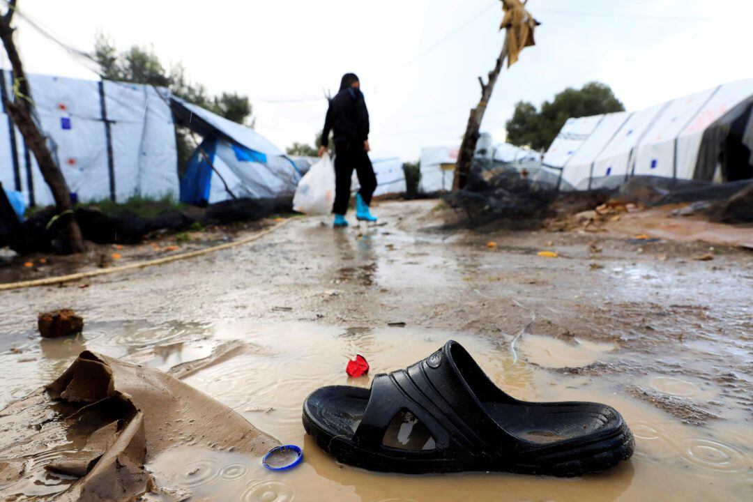 Fotografía de archivo de un campo de refugiados en Lesbos 