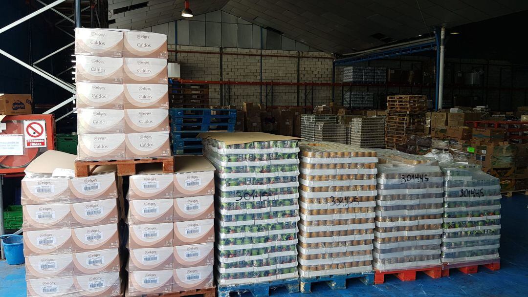 Donación de alimentos al Banco de Alimentos