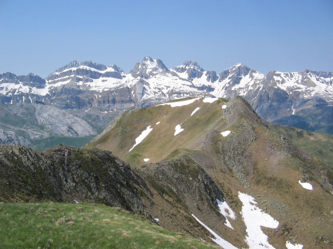 El montañero ha sufrido el accidente mortal en el pico Aspe