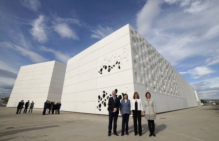 Juan Pablo Durán, Rosa Aguilar, Susana Díaz e Isabel Ambrosio ante el C3A