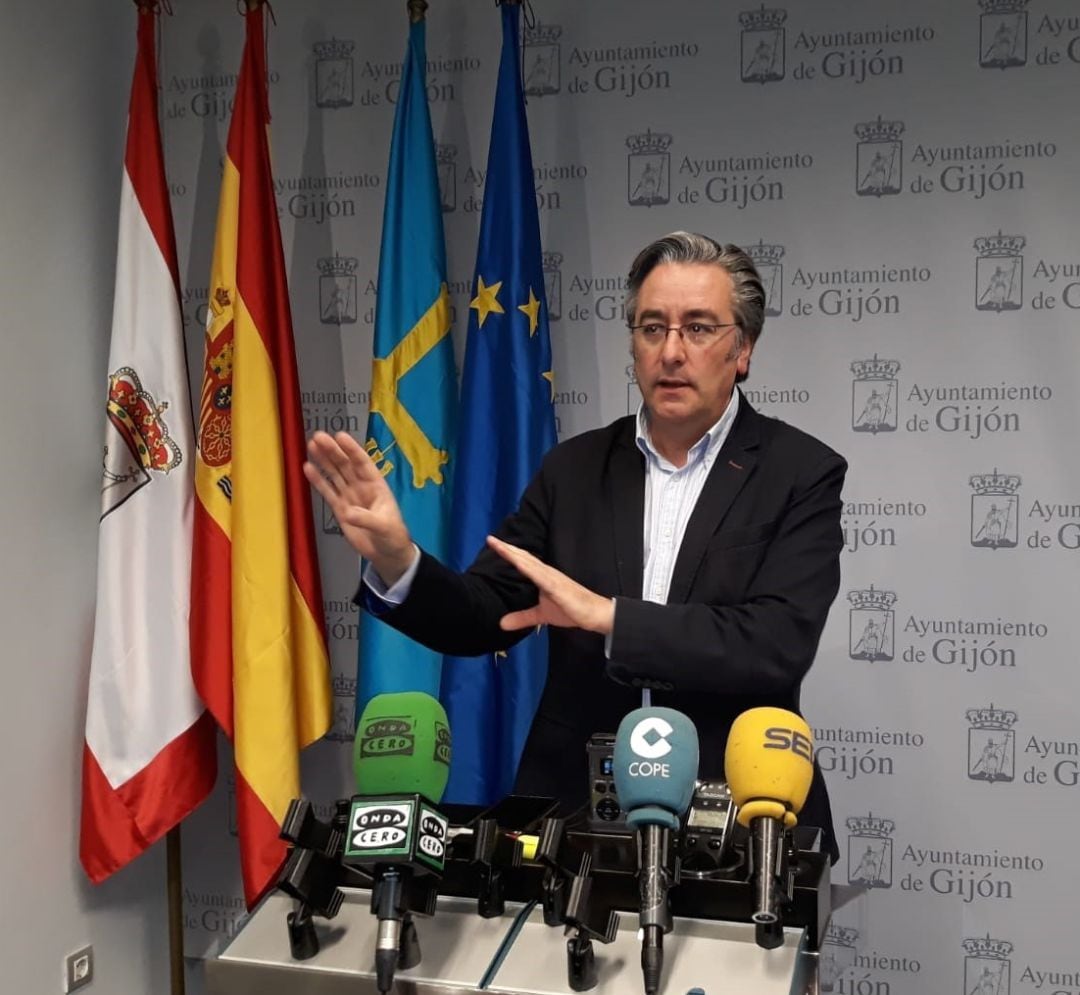 Pablo González durante su rueda de prensa