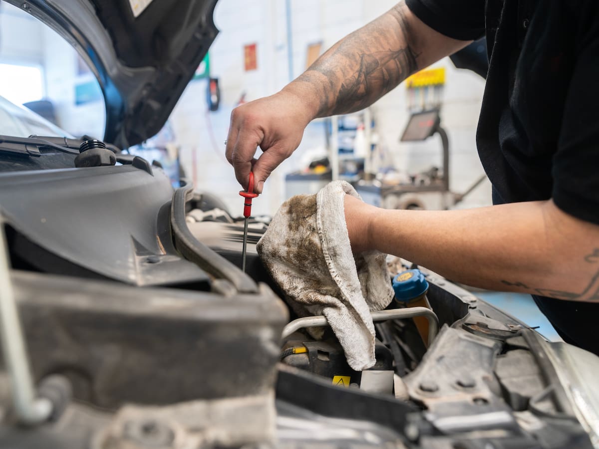 Se disparan las listas de espera en los talleres mecánicos de Baleares