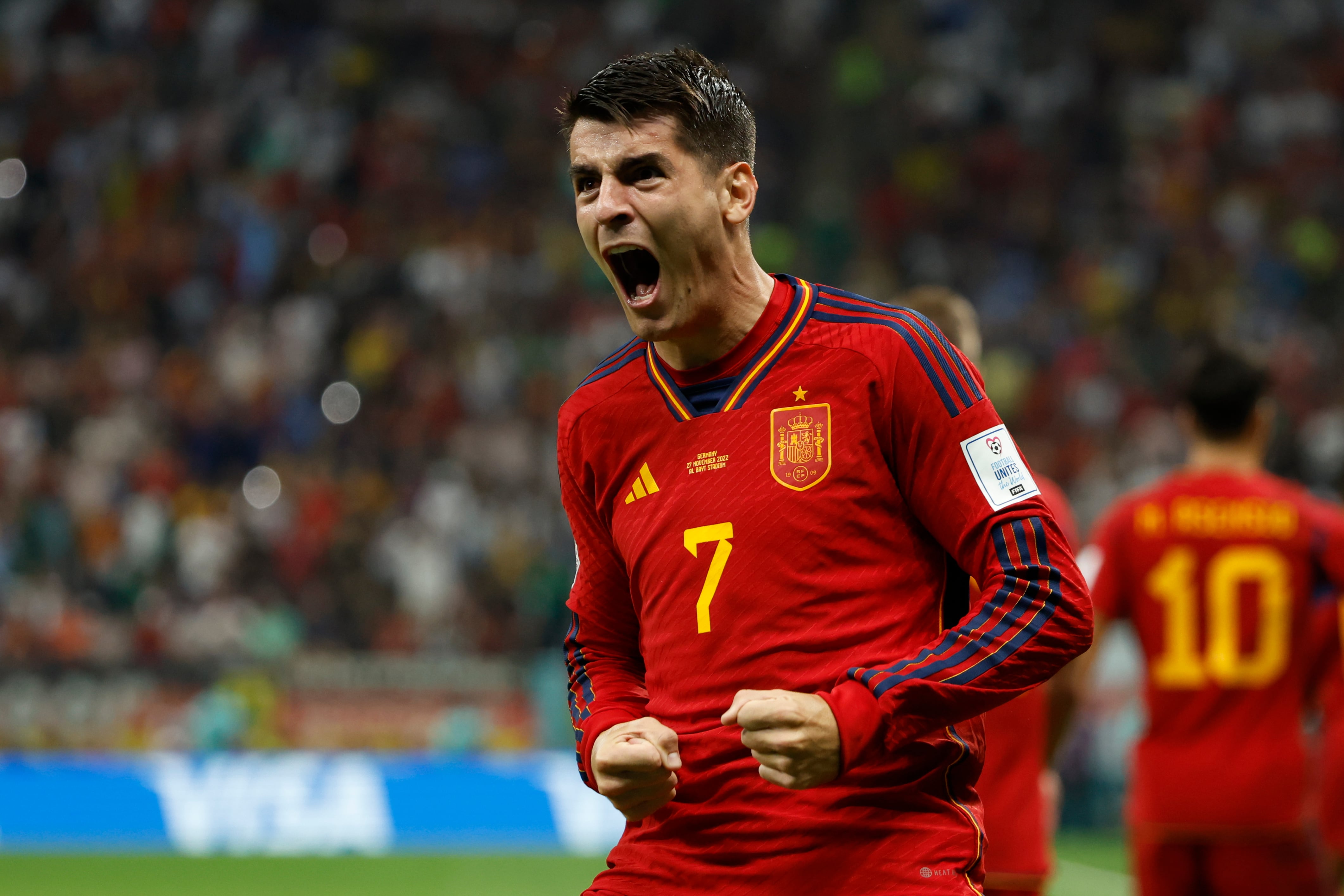 Álvaro Morata celebra un gol con la selección española.