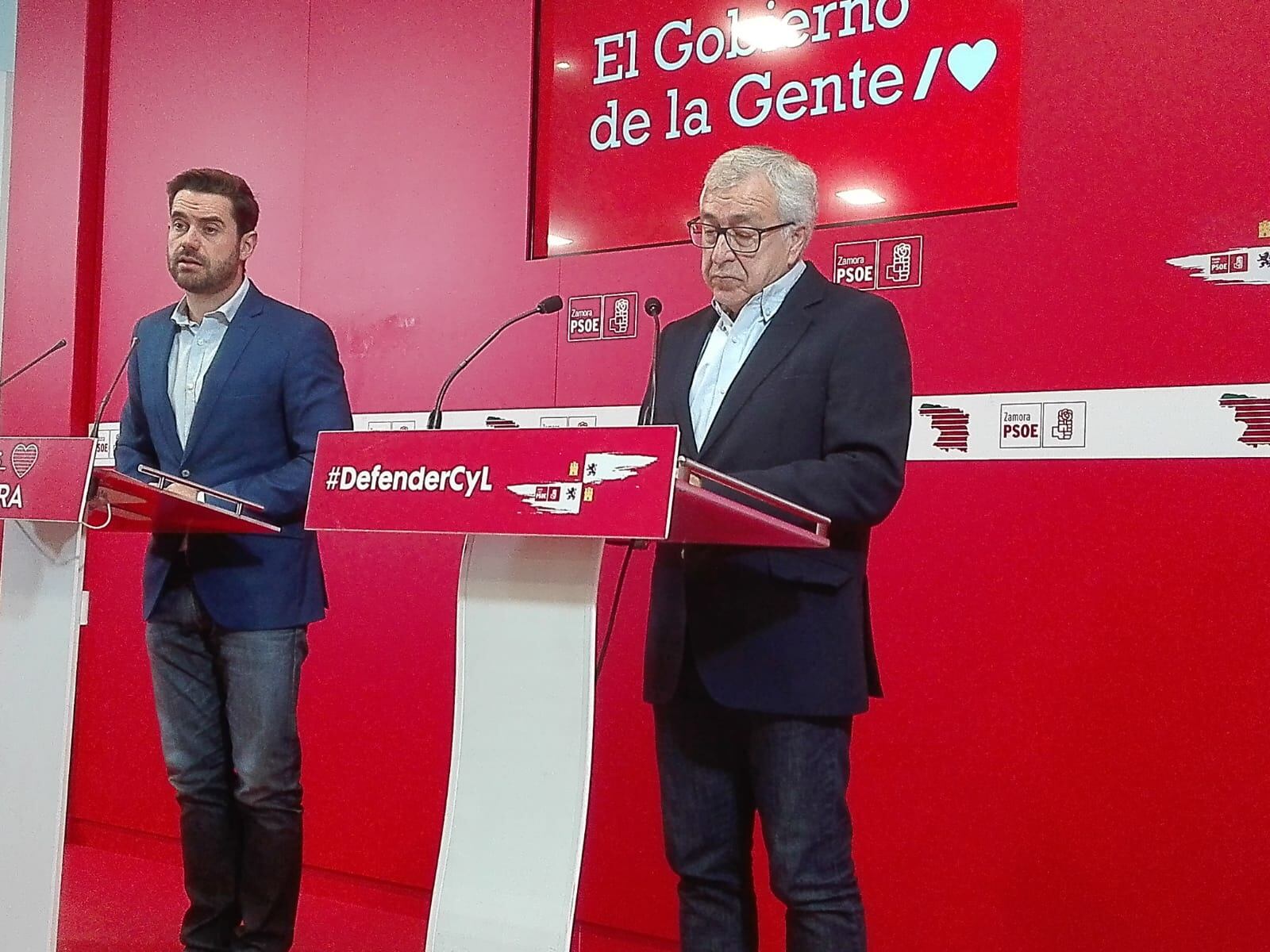 Antidio Fagúdez y José Fernández en la presentación del presupuesto para 2023