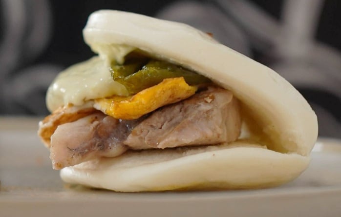 Pan bao de atún en Bar Pepe Troya