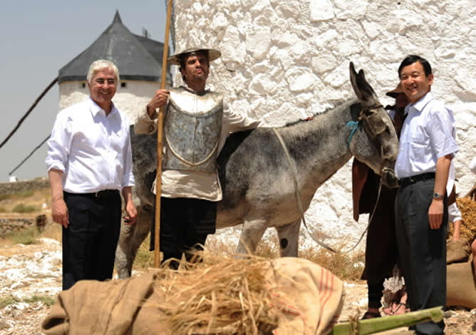Naruhito deseaba conocer La Mancha porque en el imperio del sol naciente son unos grandes admiradores de don Quijote