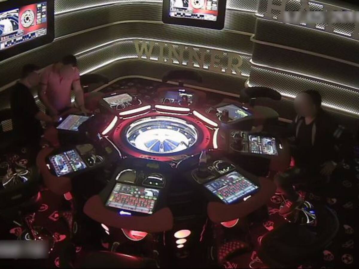 Dos detenidos por estafar con máquinas recreativas en salones de juego