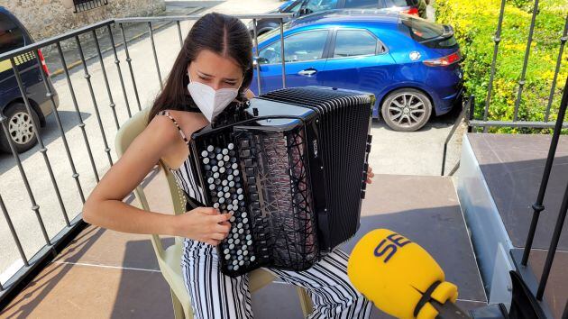 Marta Cubas durante su actuación.