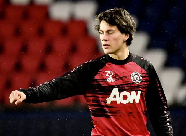 Facundo Pellistri con el Manchester United