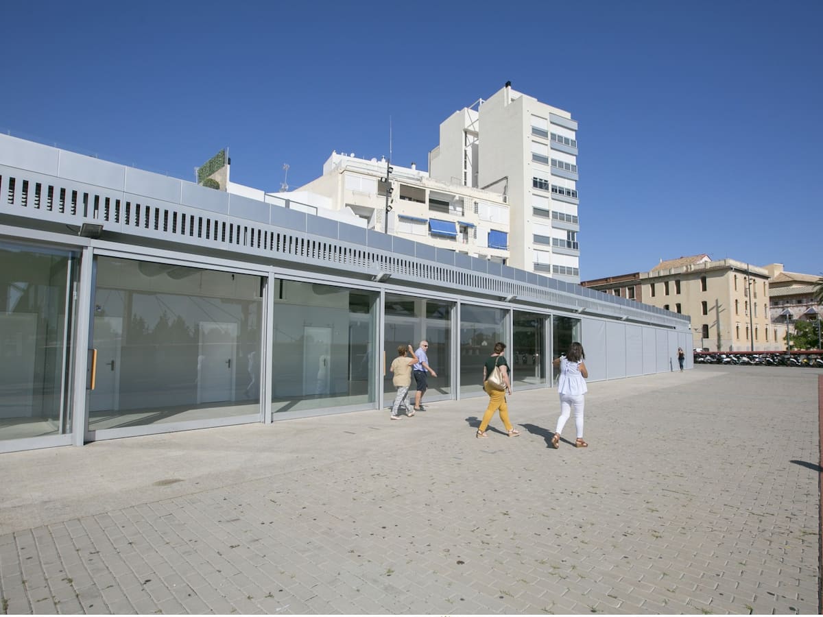 Gandia potencia la Plaça del Tirant como un punto de encuentro para jóvenes