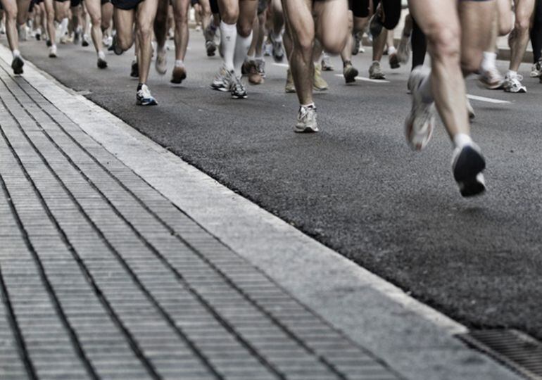 Corredores en una carrera popular