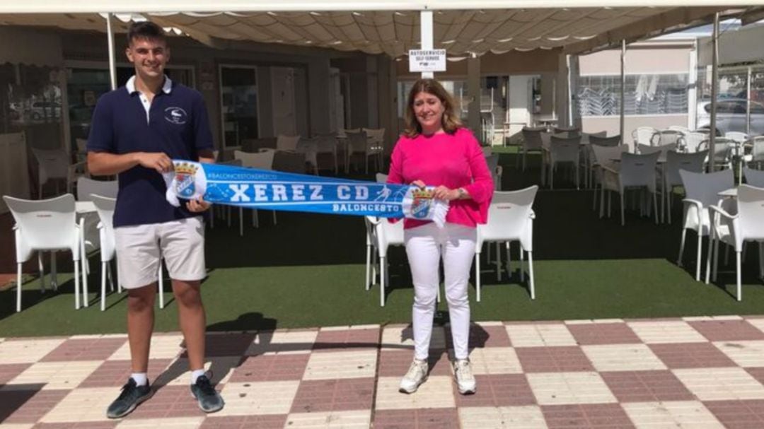 Antonia Beltrán junto a Elián Malinarich