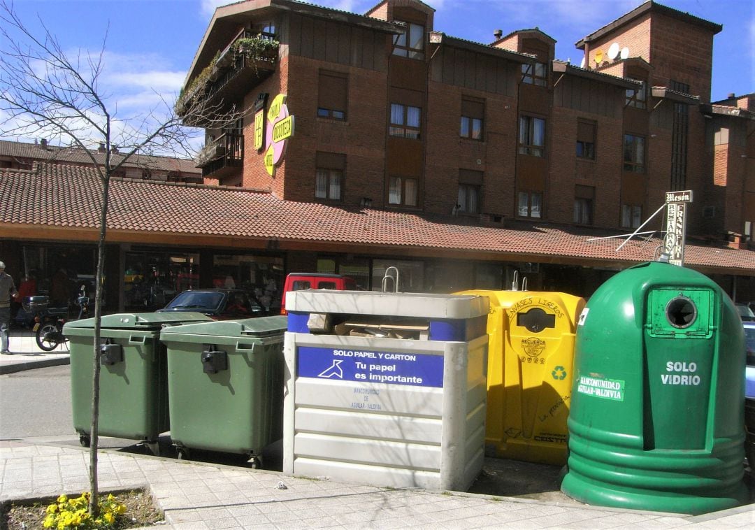 Más de 200 personas se dedican a la recogida y tratamiento de los residuos domésticos en Palencia
