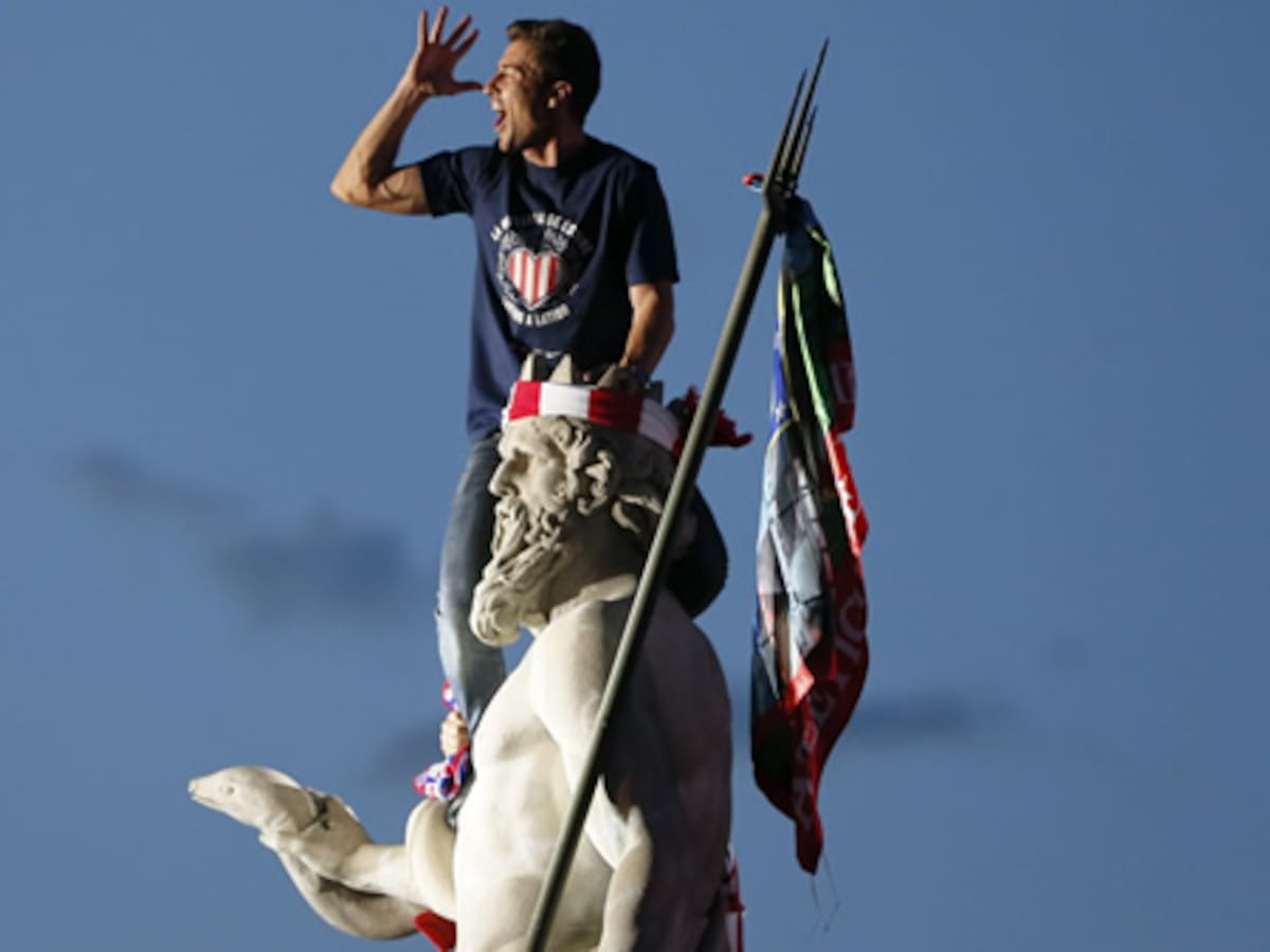 La Academia de Bellas Artes califica de "lamentable" la celebración en Neptuno