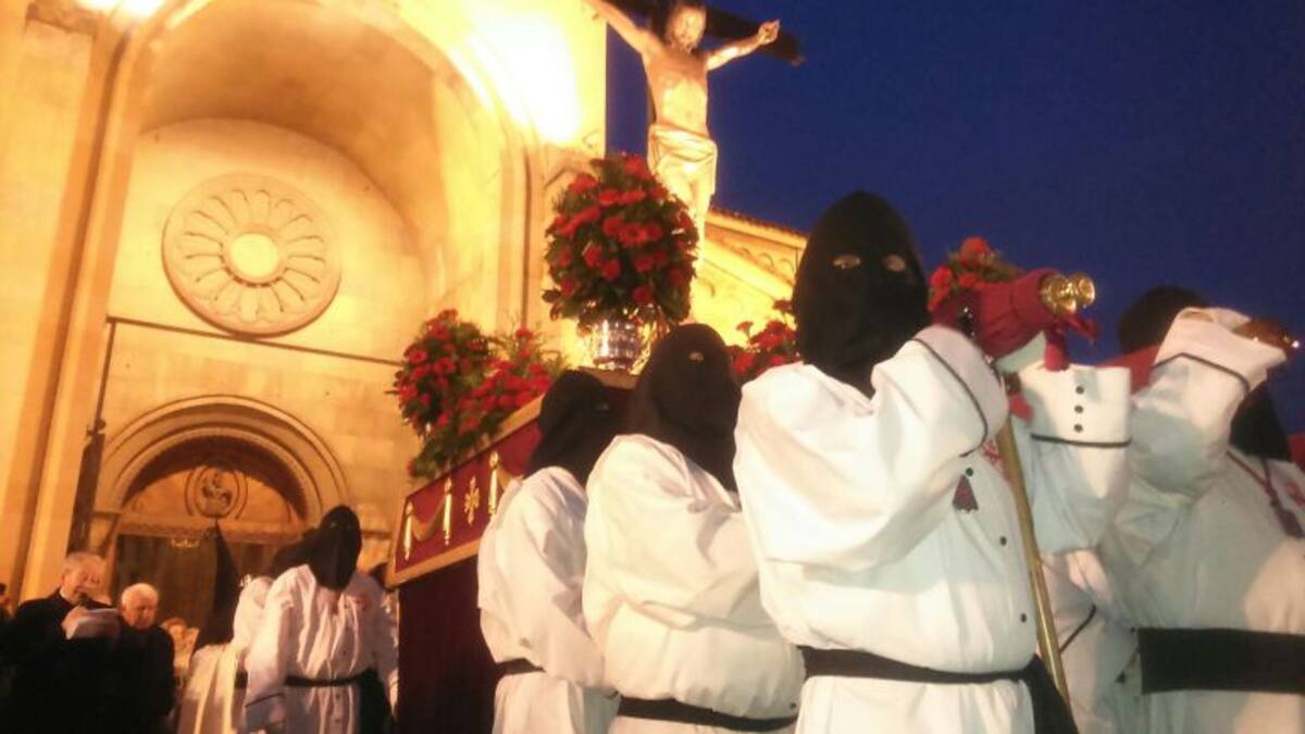 Reportaje sobre la Semana Santa Gijonesa