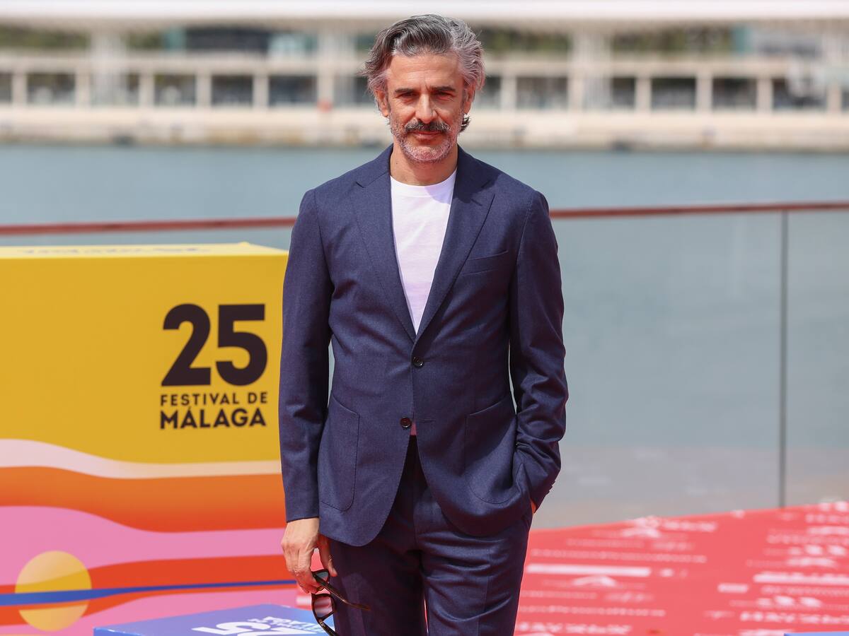 Leonardo Sbaraglia: "Nos enseñan a estar a la altura de la mirada del otro, pero no a descubrirte y quererte"