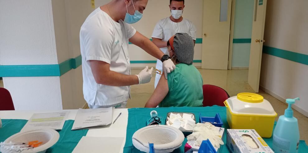 Sigue la vacunación en Aragón