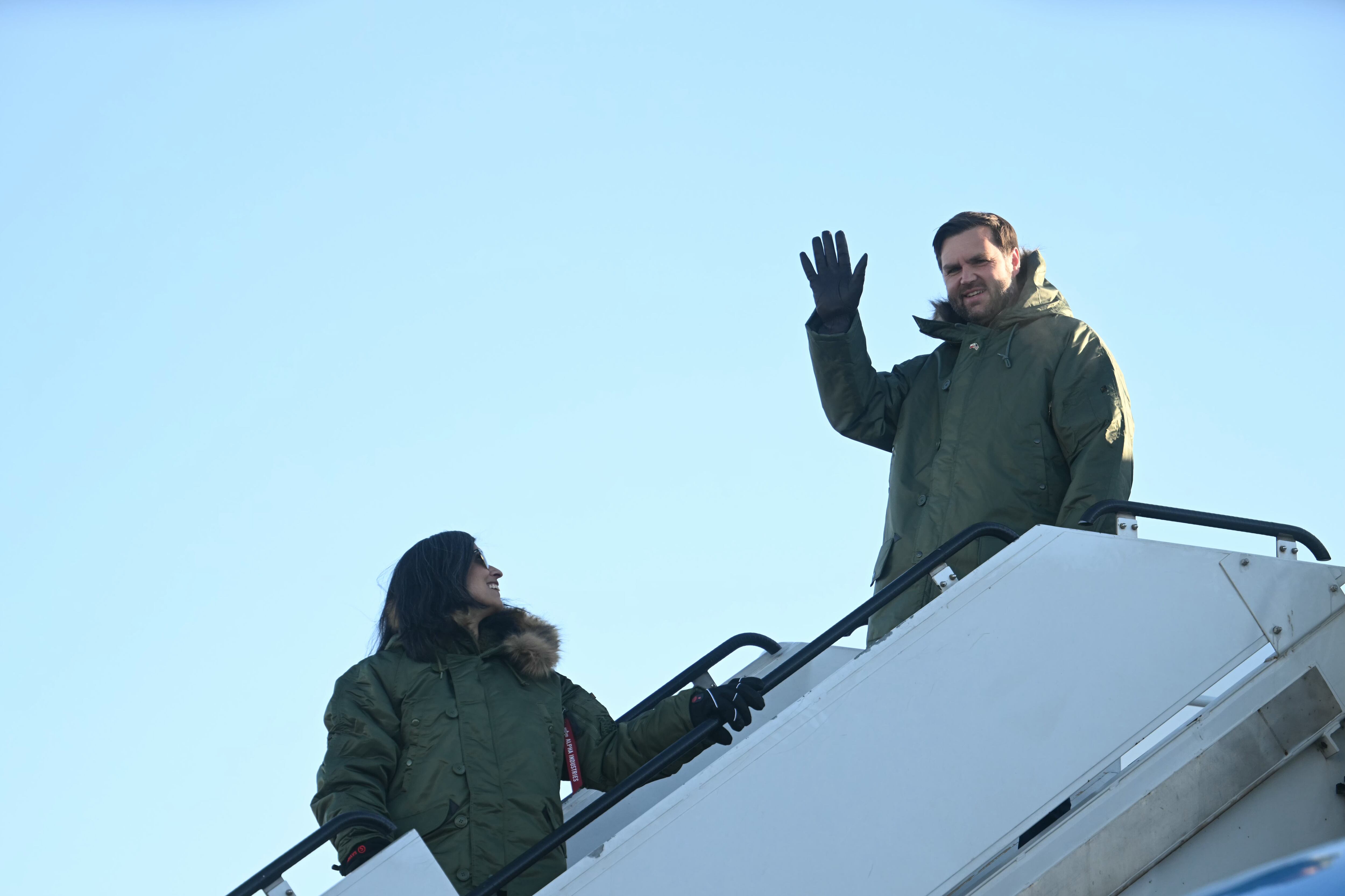 El vicepresidente de Estados Unidos, JD Vance, durante su llegada a Groenlandia este viernes.