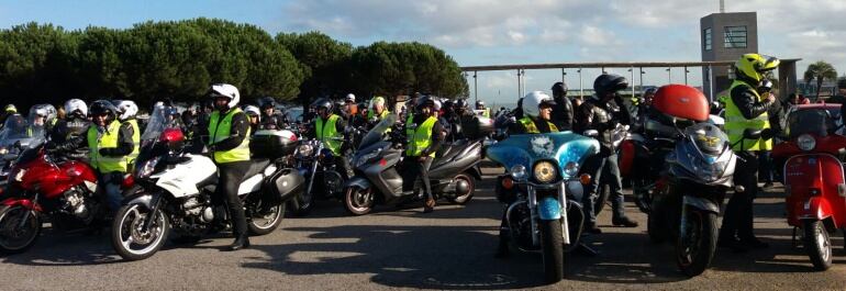 Moteros de toda España despiden a "Chinorris"