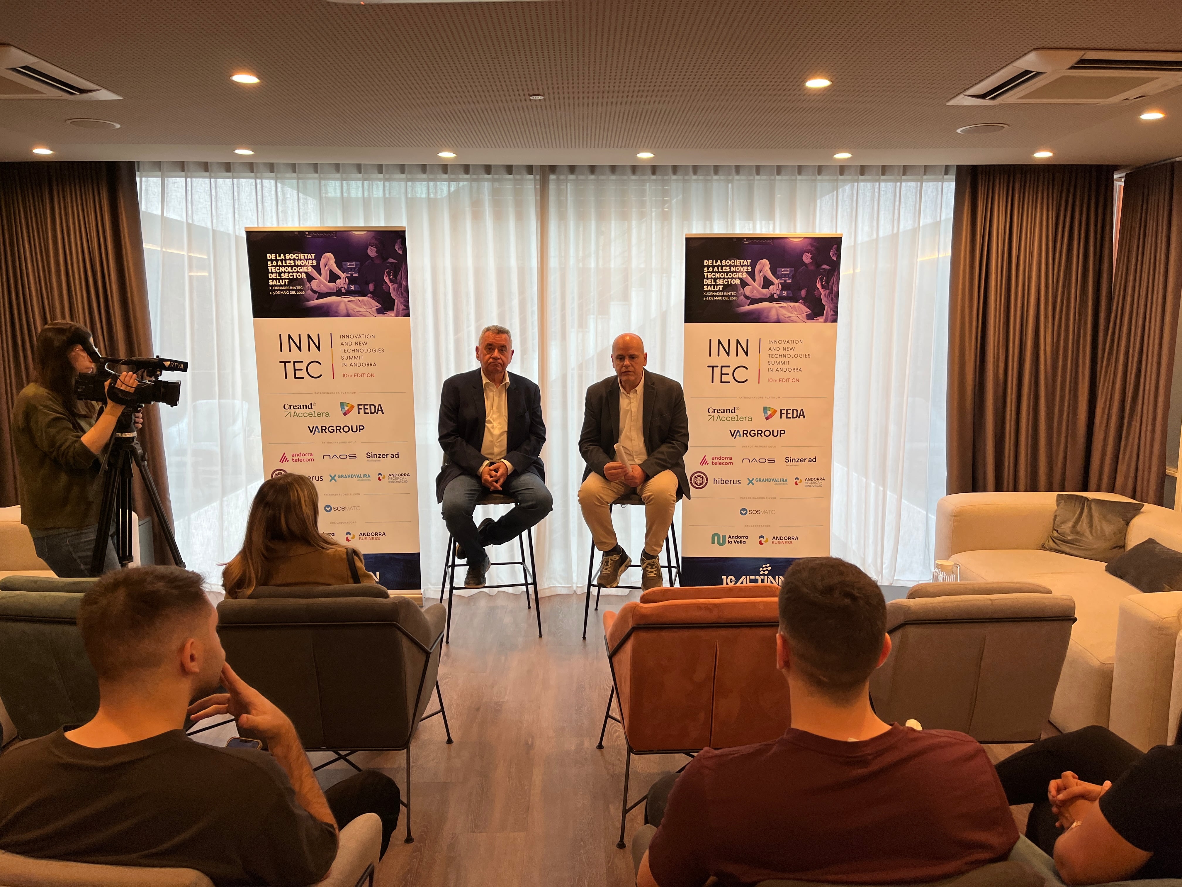 El president i el director general d'Actinn, Albert Moles i Ignasi Martín, durant la presentació de la desena edició de les Jornades