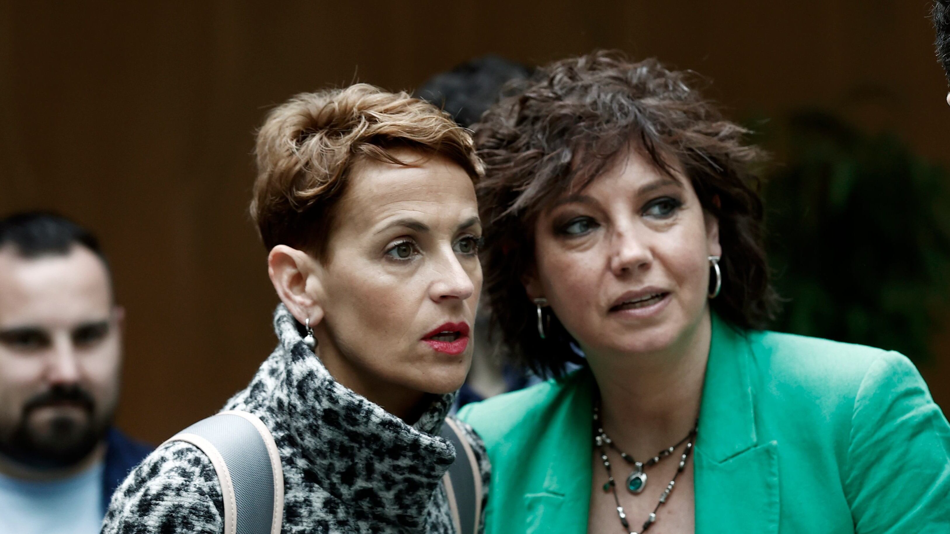 La secretaria general del PSN-PSOE, María Chivite, y Ainhoa Unzu, portavoz parlamentaria