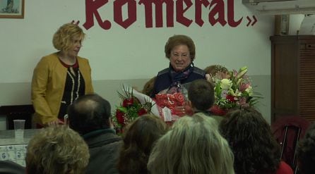 Manuela una mujer luchadora de Chilluevar ha sido homenajeada por la asociacion de mujeres Romeral