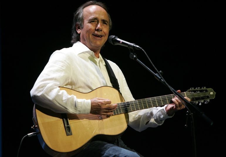 Joan Manuel Serrat es cantautor.