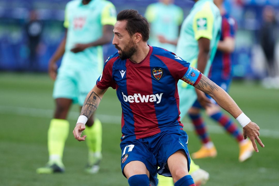 Jose Luis Morales of Levante UD celebrates a goal during the La Liga mach between Levante and Granada at Estadio Ciutat de Valencia on 6 February, 2021 in Valencia, Spain 