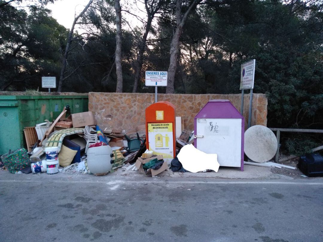 Punto verde en Xàbia.