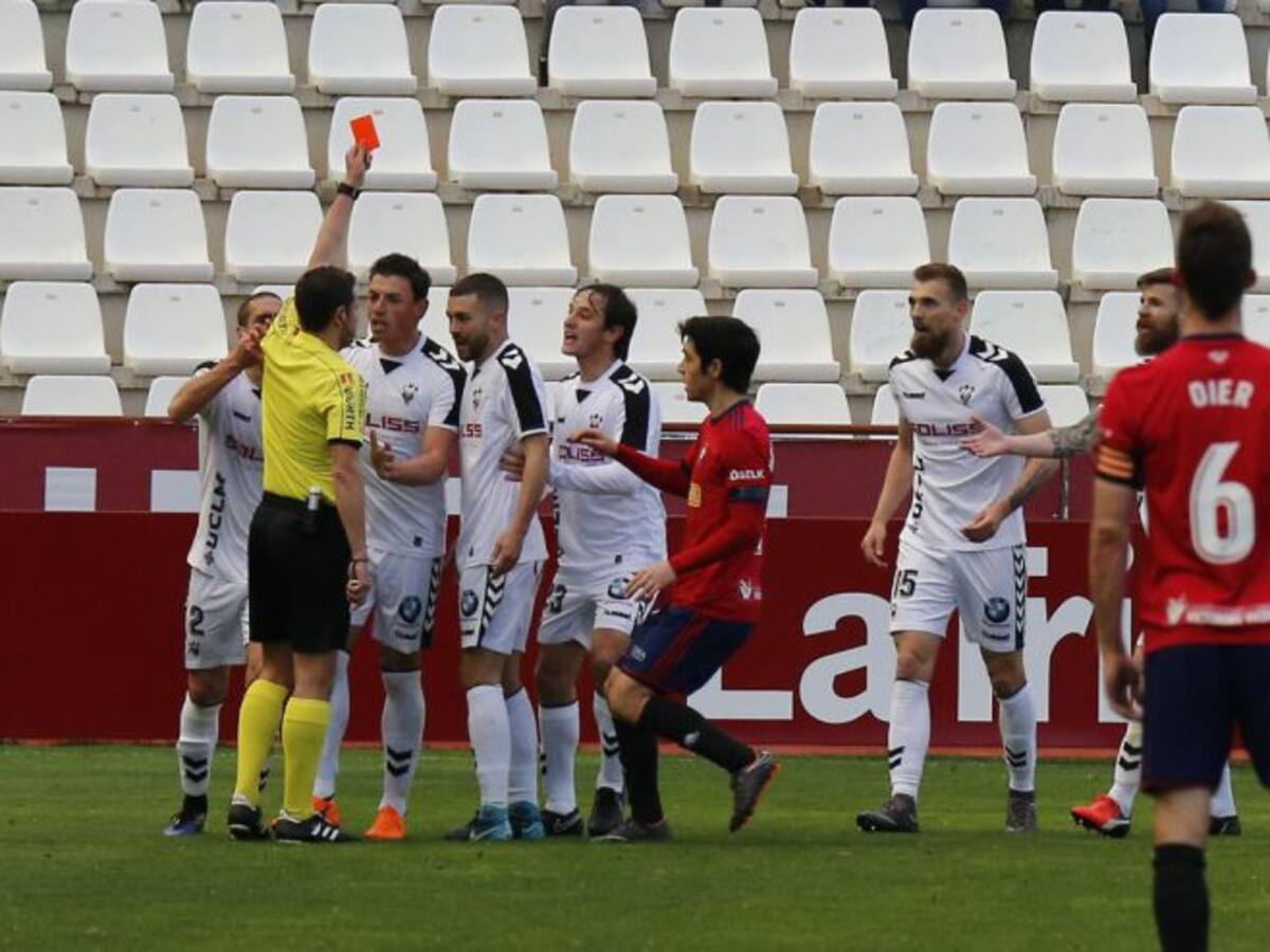 El Albacete presentará recurso por la expulsión de Saveljich