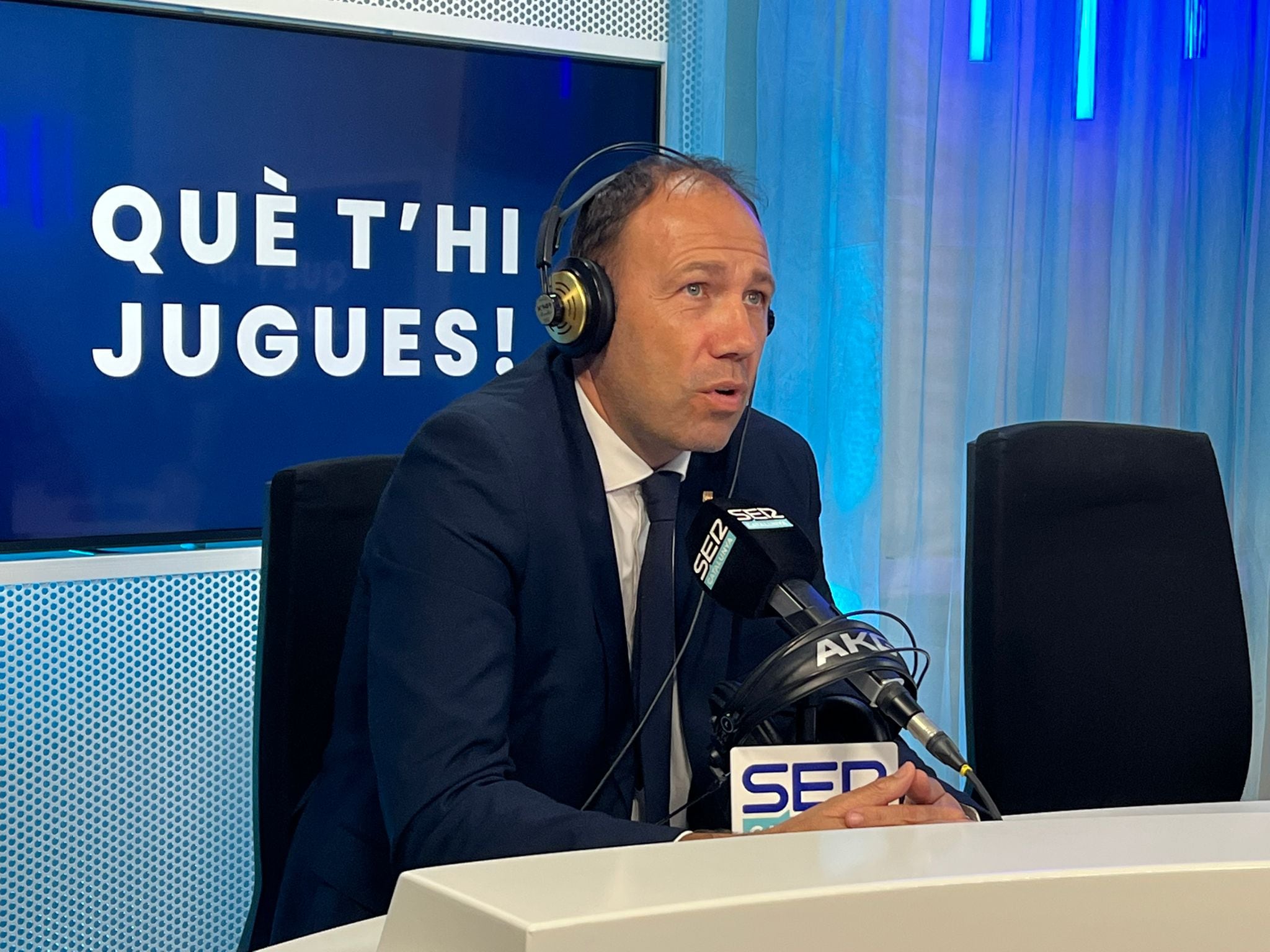 El conseller Berni Álvarez en una entrevista a SER Catalunya