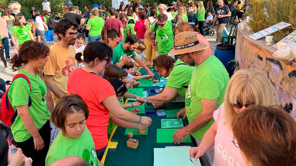 Prop de 6.000 persones participen en la Trobada d'Escoles Valencianes a Alcoi