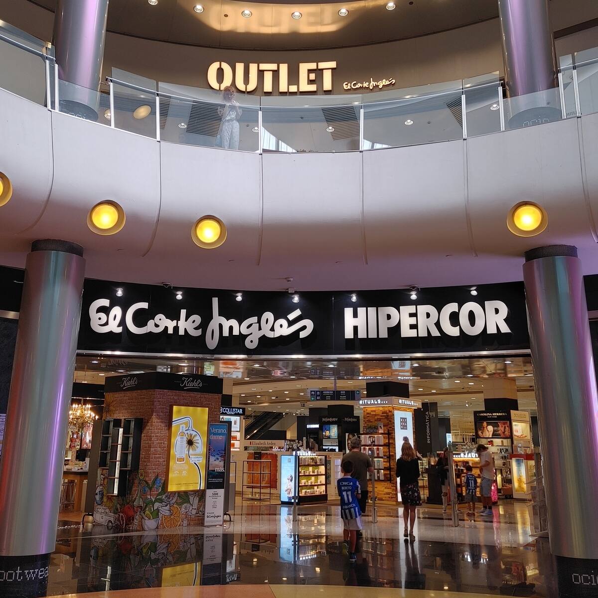 El Corte Inglés echa el cierre en el centro comercial Marineda City
