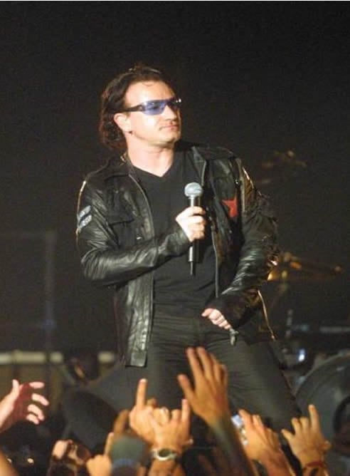 Bono y su banda iniciaron su 360 Tour en Barcelona.