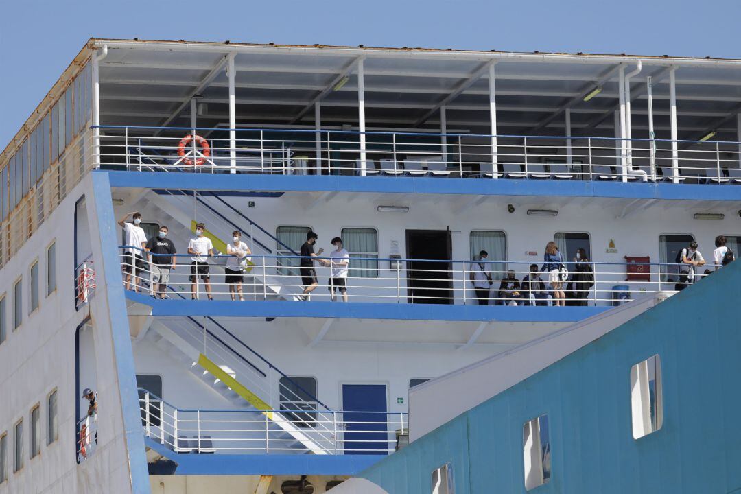 Esta semana llegó a València el barco de Baleària con los 118 estudiantes del &#039;macrobrote&#039; de Mallorca