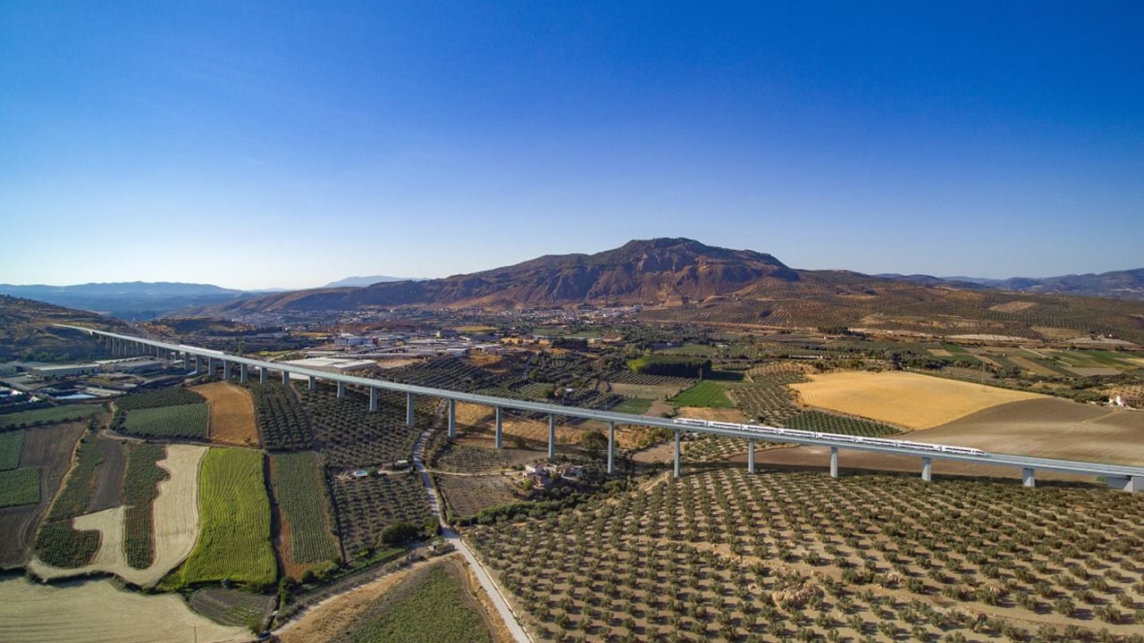 Infografía del viaducto Manzanil en la Variante de Loja, en la línea de alta velocidad ferroviaria entre Antequera y Granada