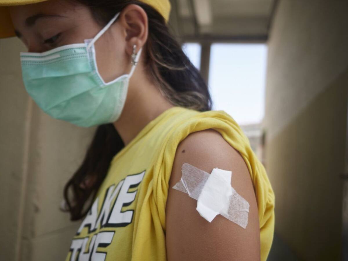 Los anticuerpos contra la COVID-19 duran más de un año