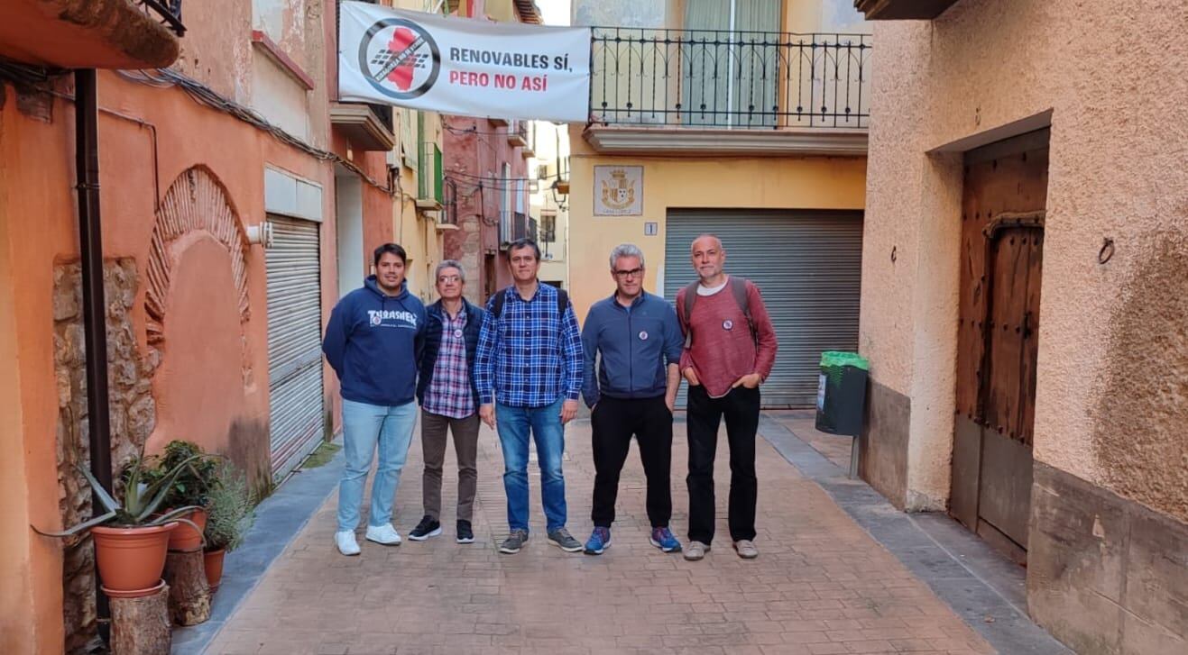 Miembros de Chunta Aragonesista han visitado La Puebla de Castro. Foto: CHA