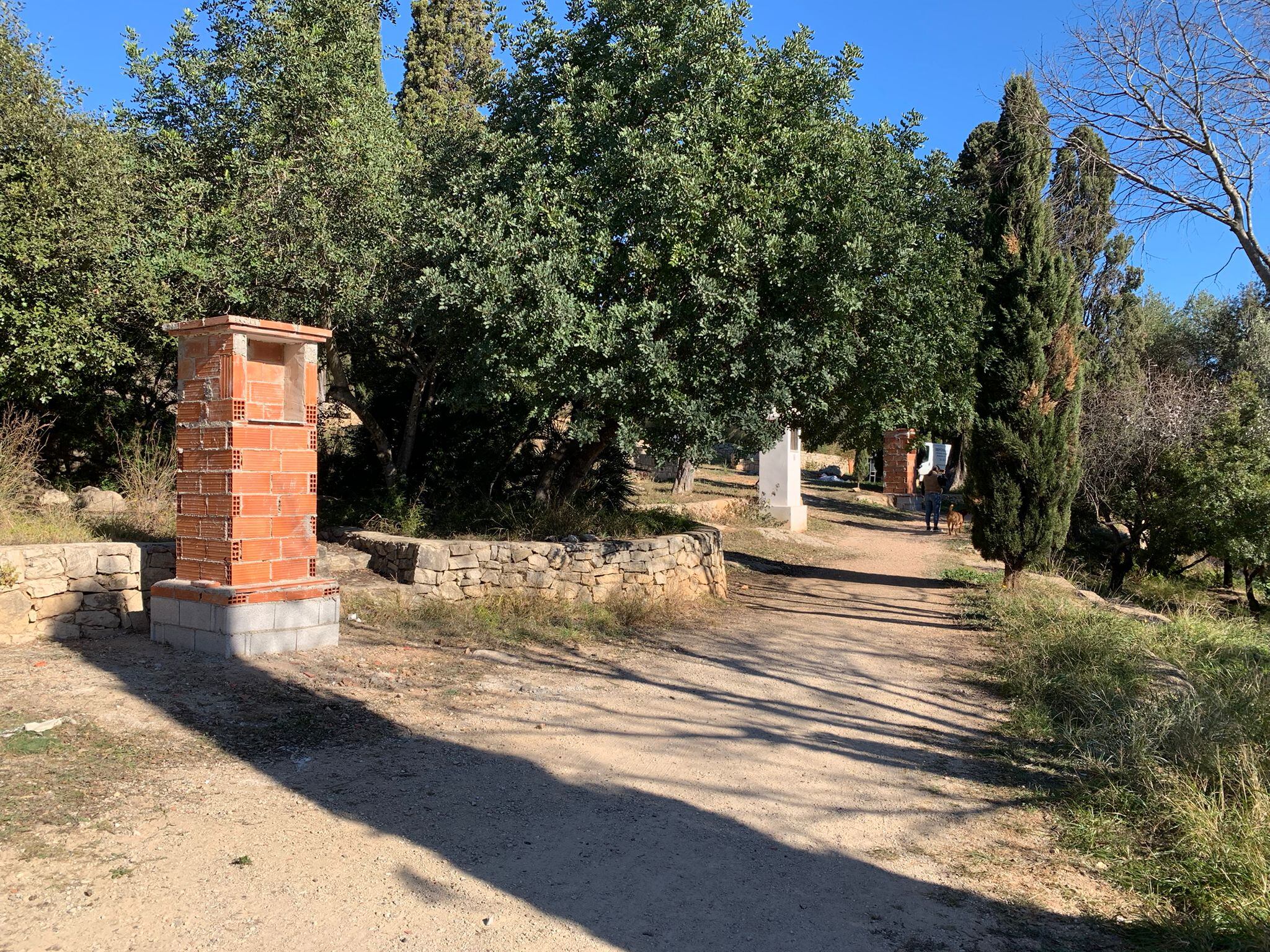 Este año se construirán siete nuevas casetas del calvario de Beniopa, gracias a las aportaciones particulares.