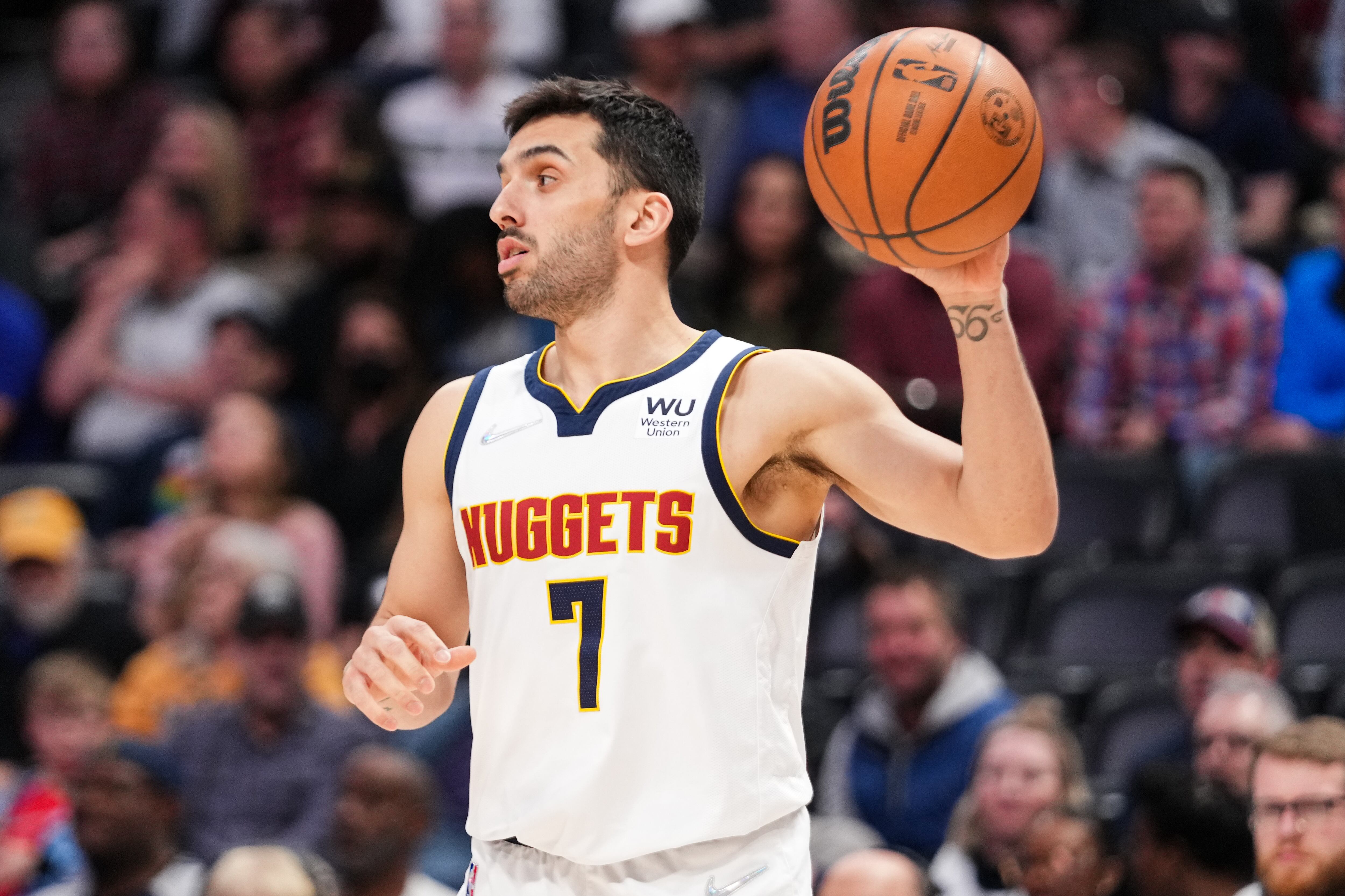 Facundo Campazzo, durante un partido con los Denver Nuggets. (Photo by Ethan Mito/Clarkson Creative/Getty Images)