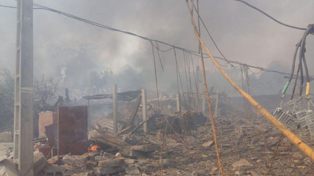 Efectos de la explosión de un almacén pirotécnico en Paramos (Tui).