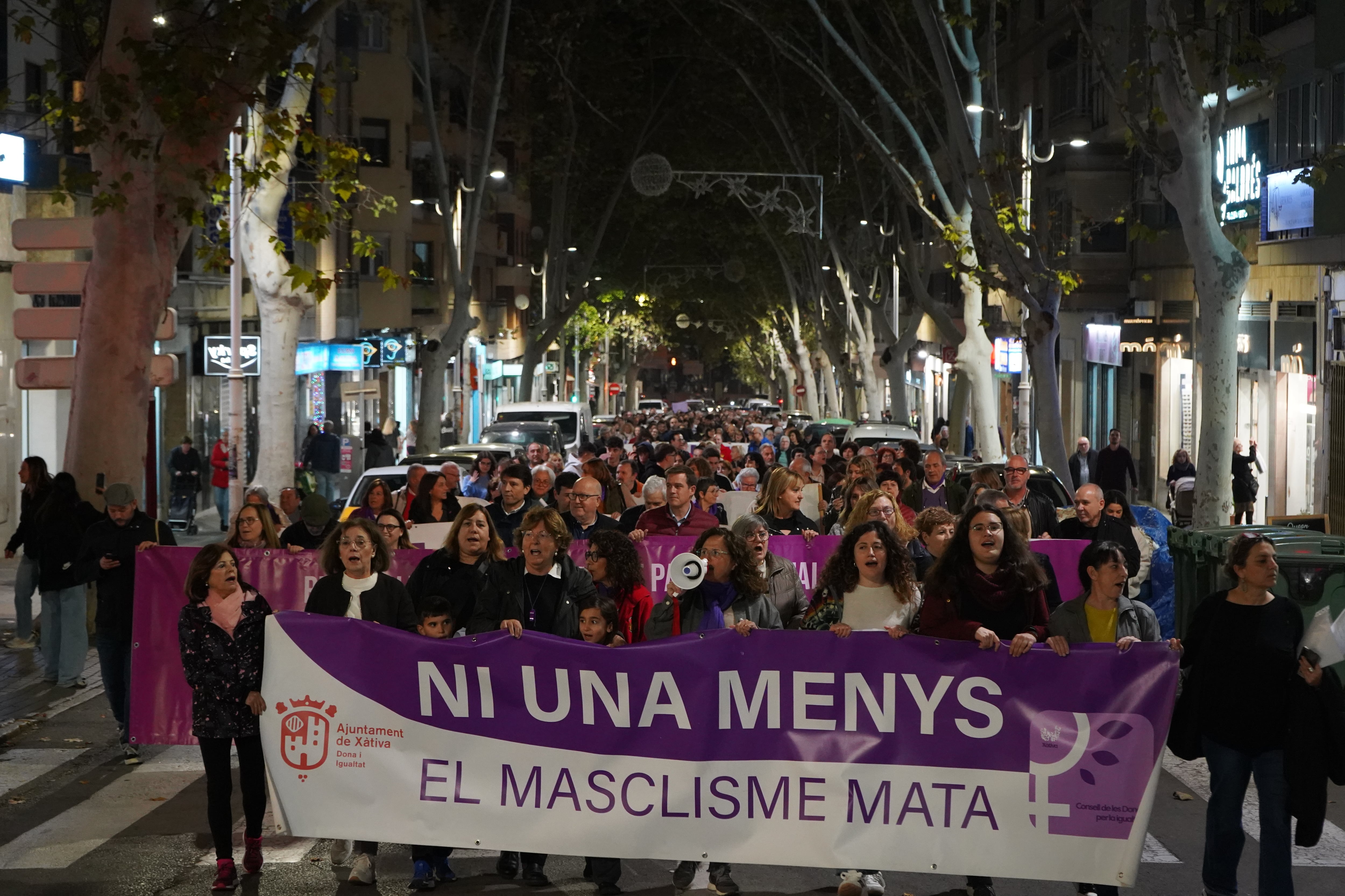 Manifestación 25N en Xàtiva