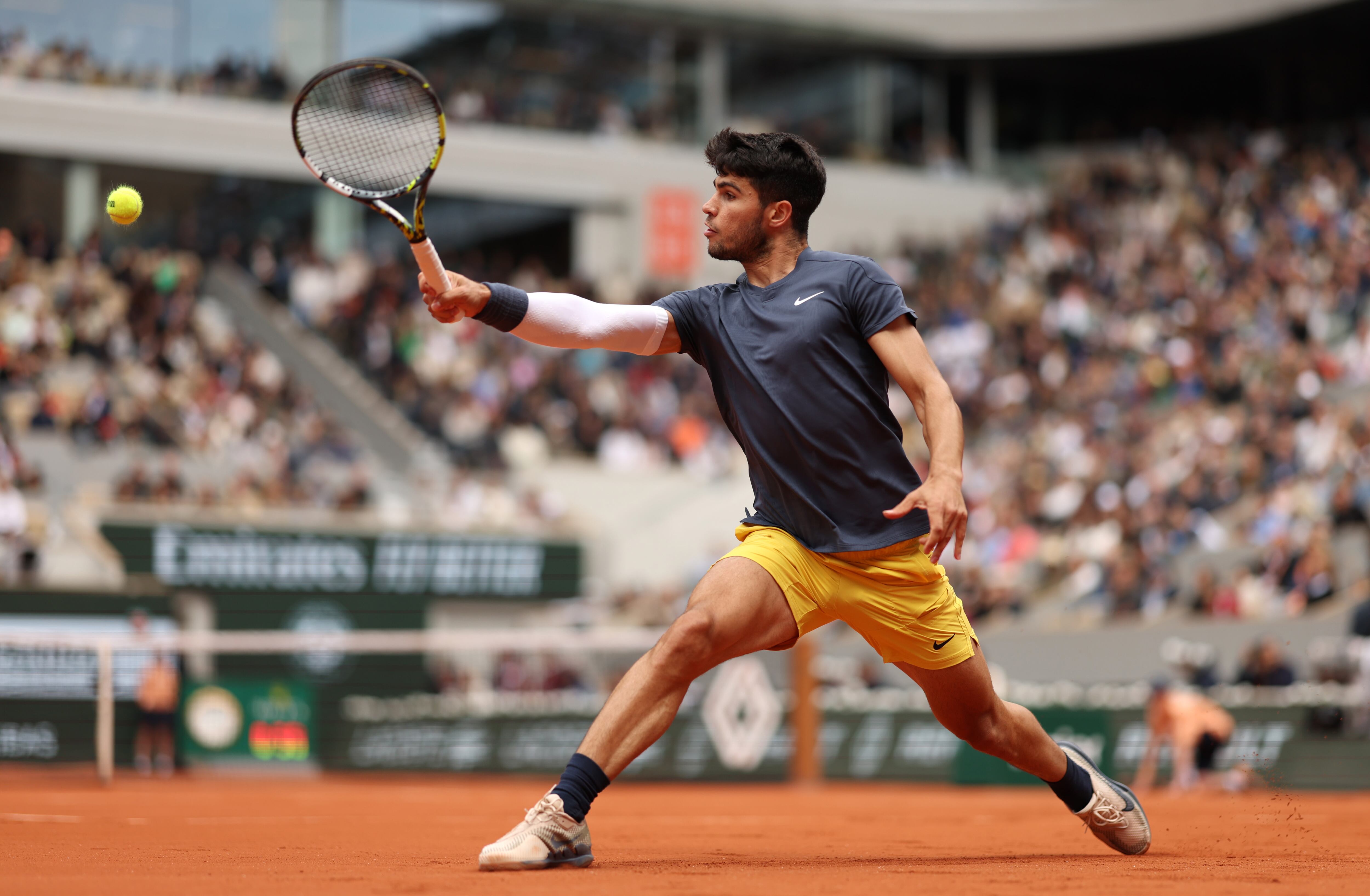 Carlos Alcaraz, durante su partido de octavos de Roland Garros