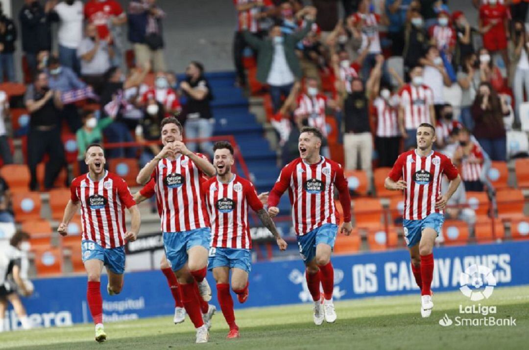 Manu Barreiro celebra el gol de la victòria local.
