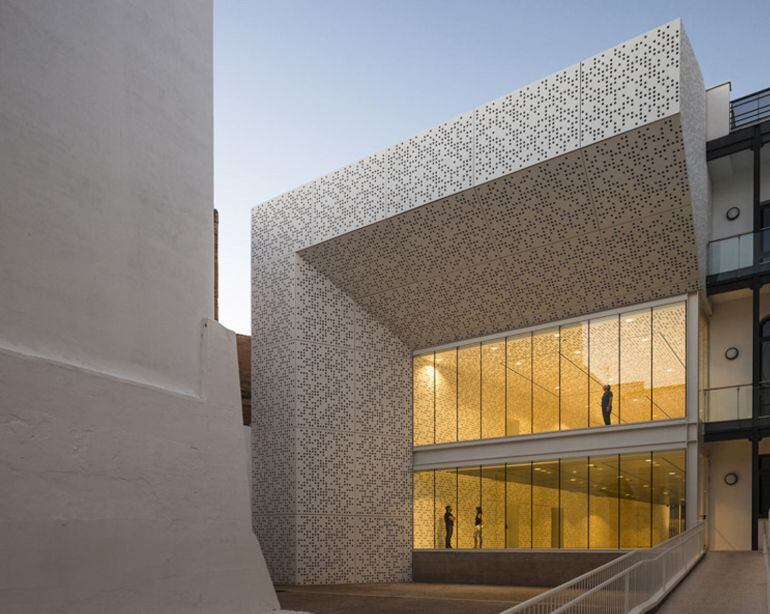 Vista desde el patio de la obra de ampliación del MUBA